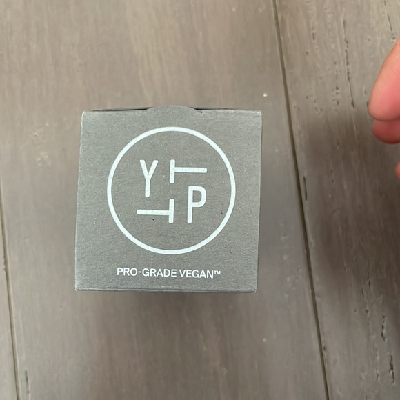 New in Box - Youth to the People Mask - Picture 3 of 3